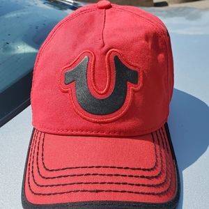 TRUE RELIGION RED ADJUSTABLE HAT AMAZING CONDITION